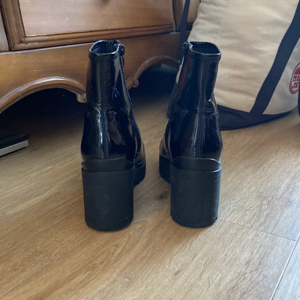 Jeffrey Campbell black patent leather heeled booties - Picture 4 of 8